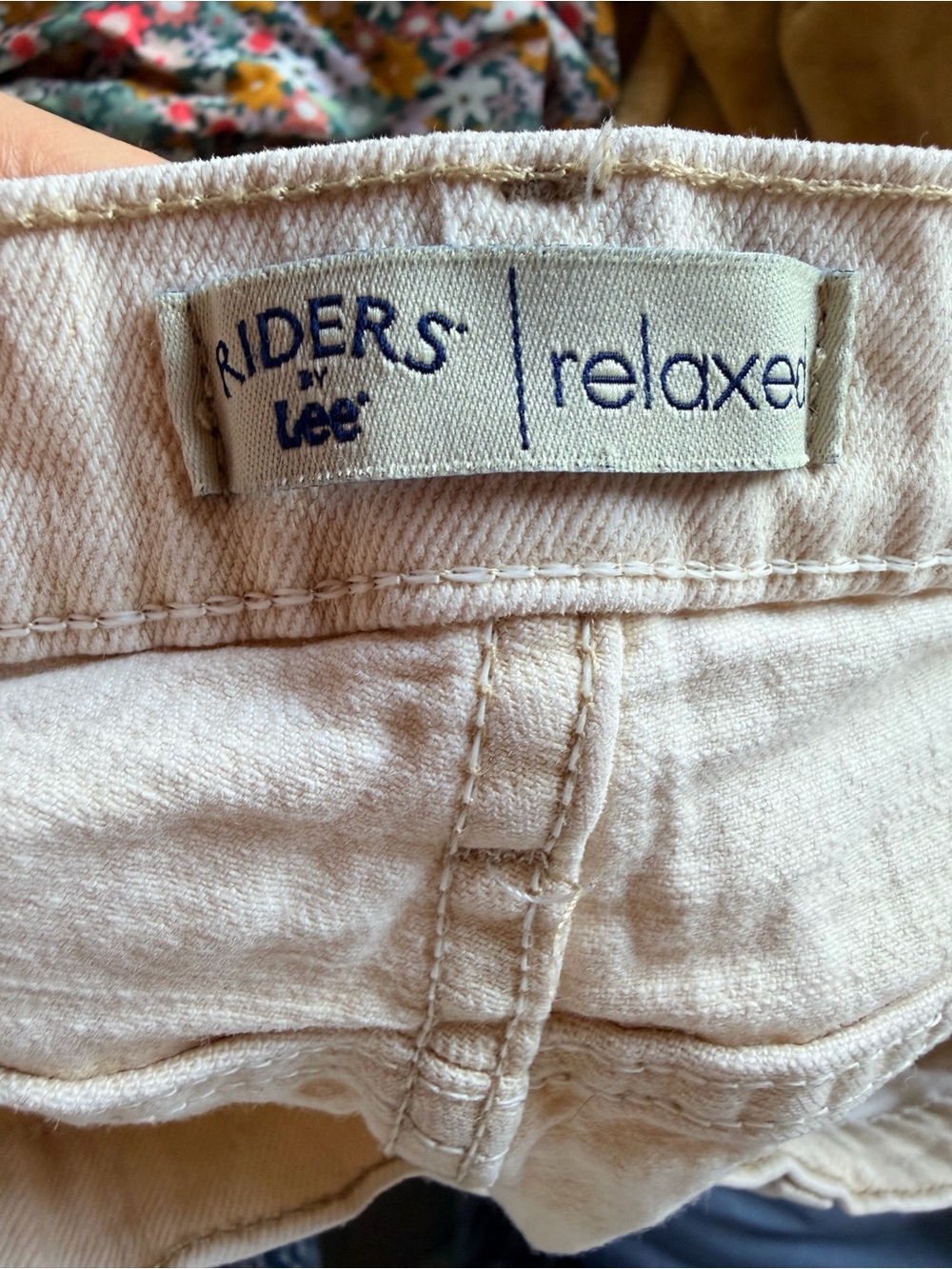 Lee Women's Off-White Straight Leg Jeans - Picture 3 of 11